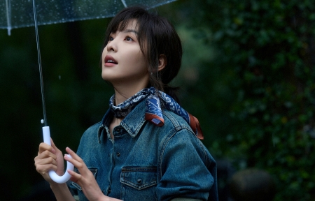 在妻子不知情的情况下与嫂子交换性生活封面图