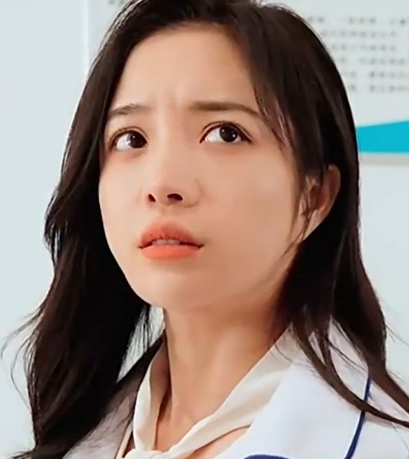 贬值之美女主播爱上我封面图