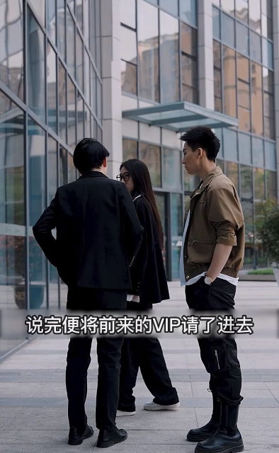 至尊潜龙封面图