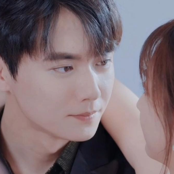 夫人别闪婚！总裁他身患隐疾封面图